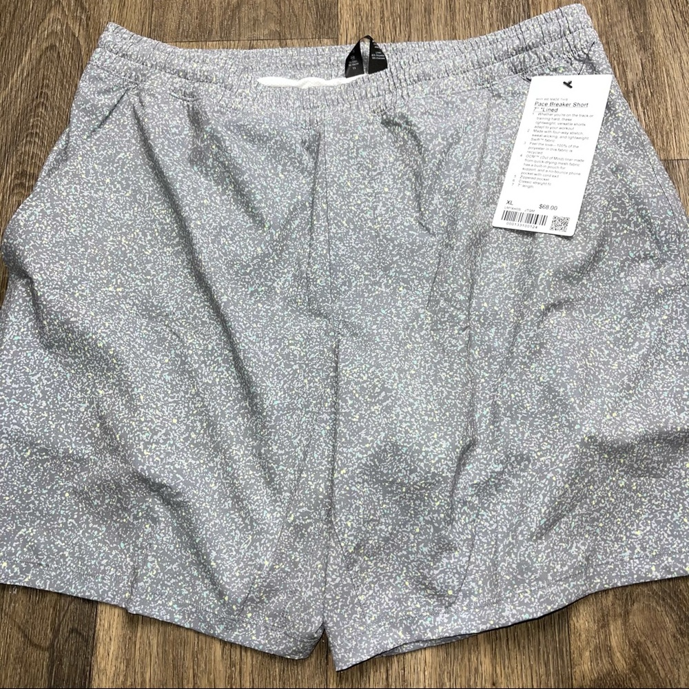 Lululemon Pace Breaker Short 7" 
Lined - Picture 4 of 5